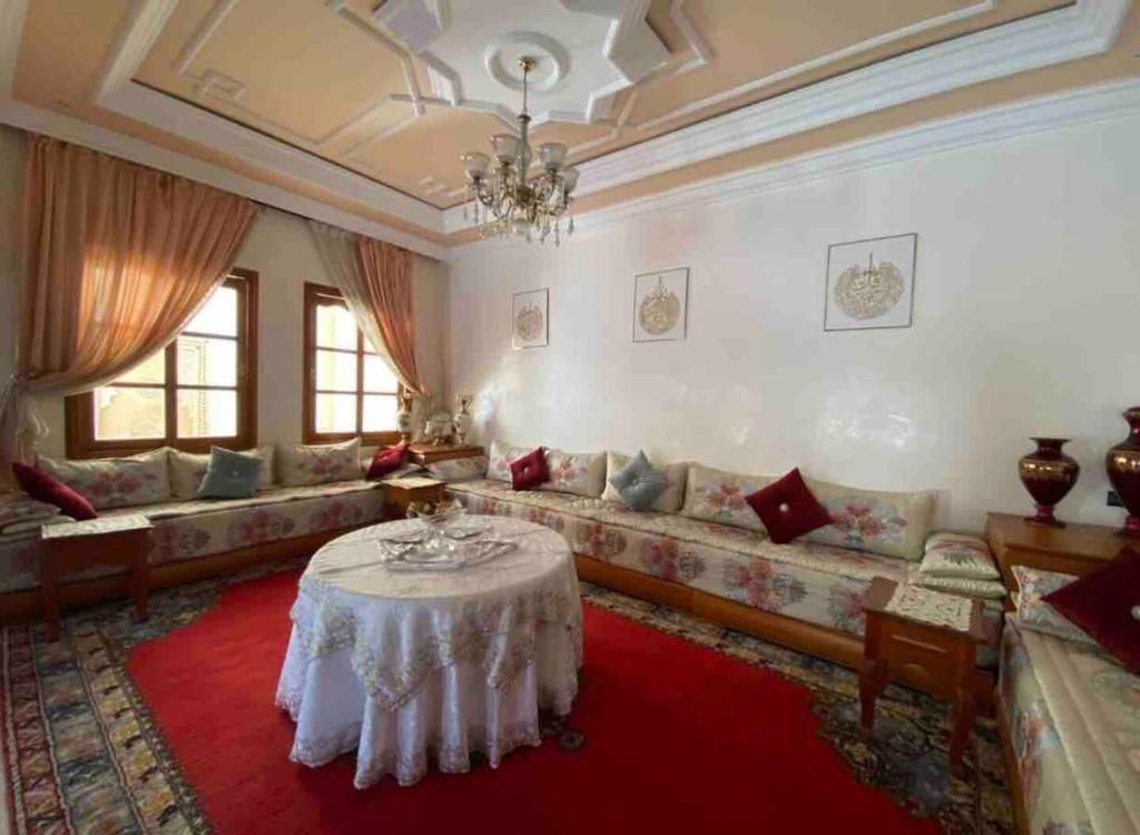 Posezení v ubytování Calm Cosy Villa