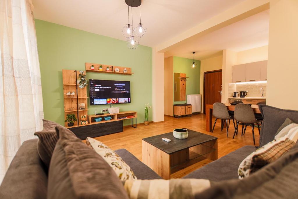 TV a/nebo společenská místnost v ubytování Harmony House