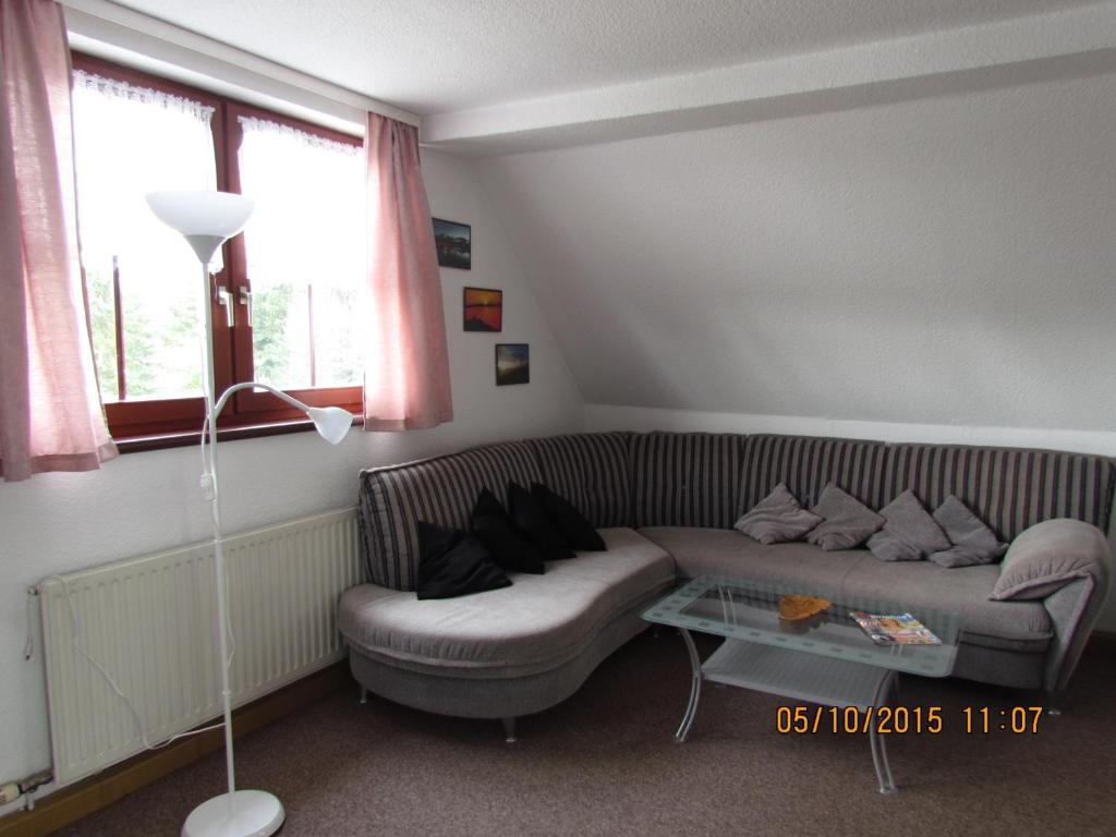 Posezení v ubytování Gästehaus Zur Sorge