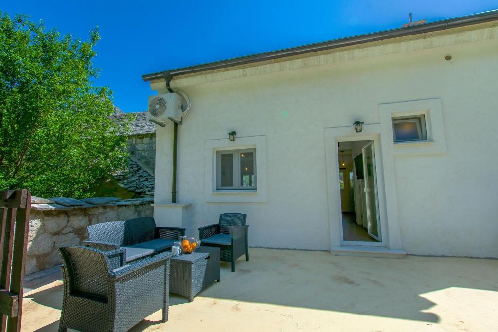 Balkón nebo terasa v ubytování Apartment Petea