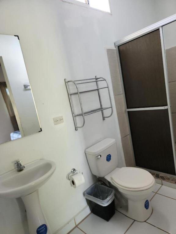 Koupelna v ubytování Aparta Hotel Palmerola