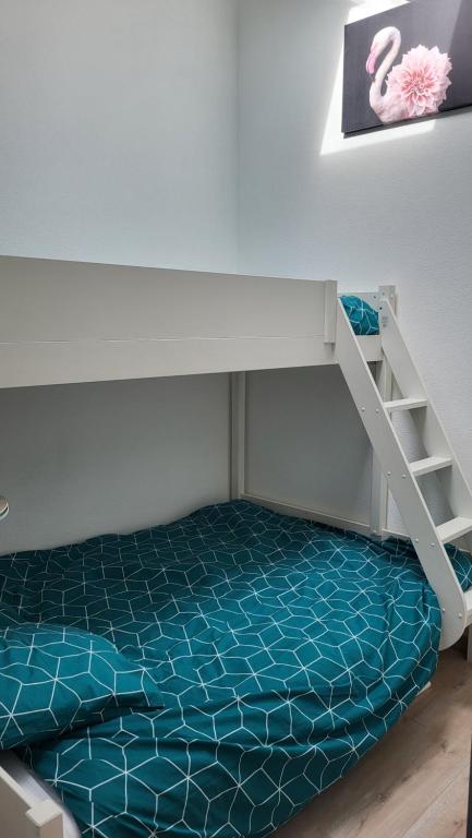 Postel nebo postele na pokoji v ubytování Les bastides de la plage-400 m de la plage