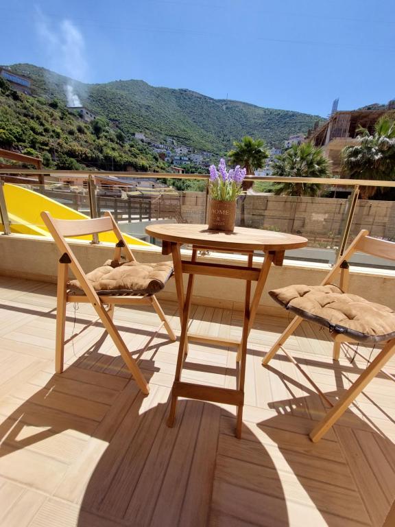 Sea Song Luxury Apartment in Diamond Hill