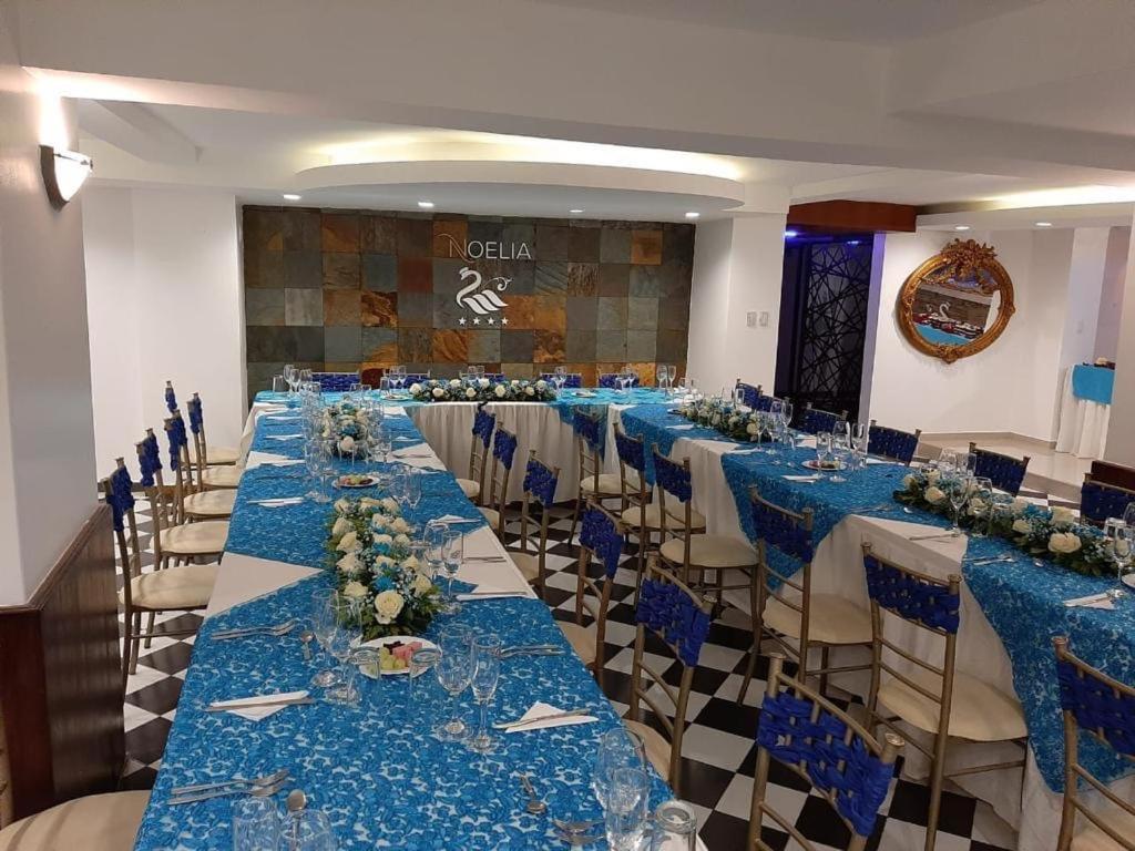Restaurace v ubytování Hotel El Cisne Internacional