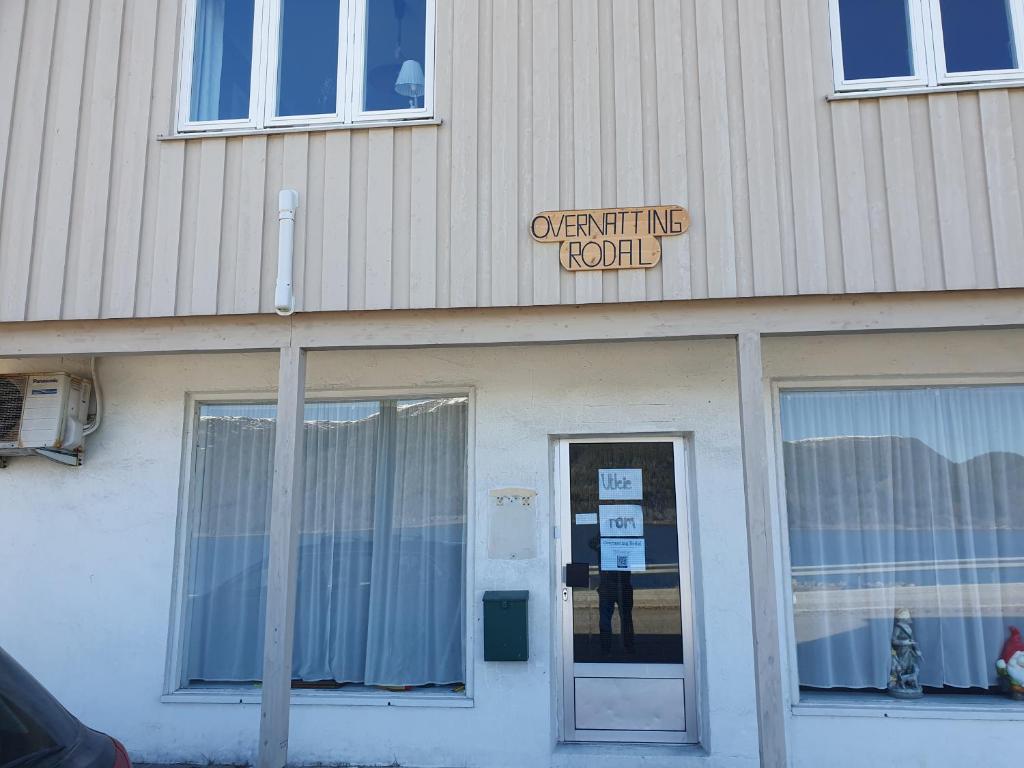 Exteriér nebo vchod ubytování Overnatting Rodal