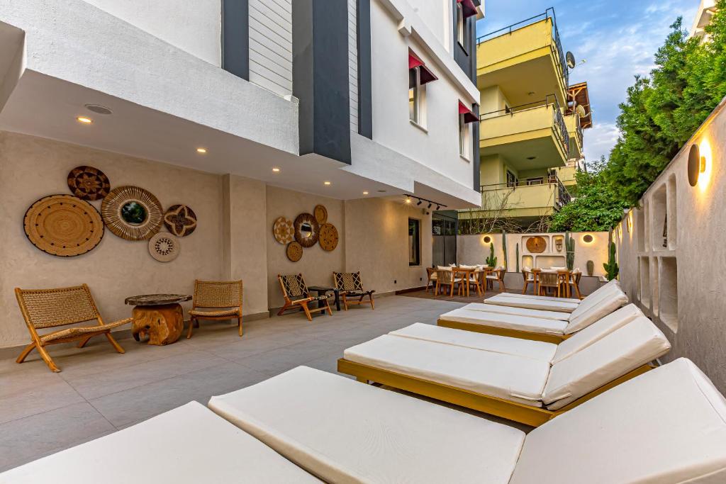 Balkón nebo terasa v ubytování Dulcet Hotel