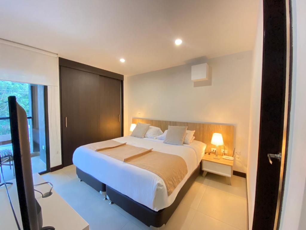 Suite deluxe - cercanía aeropuerto JMC - Housity