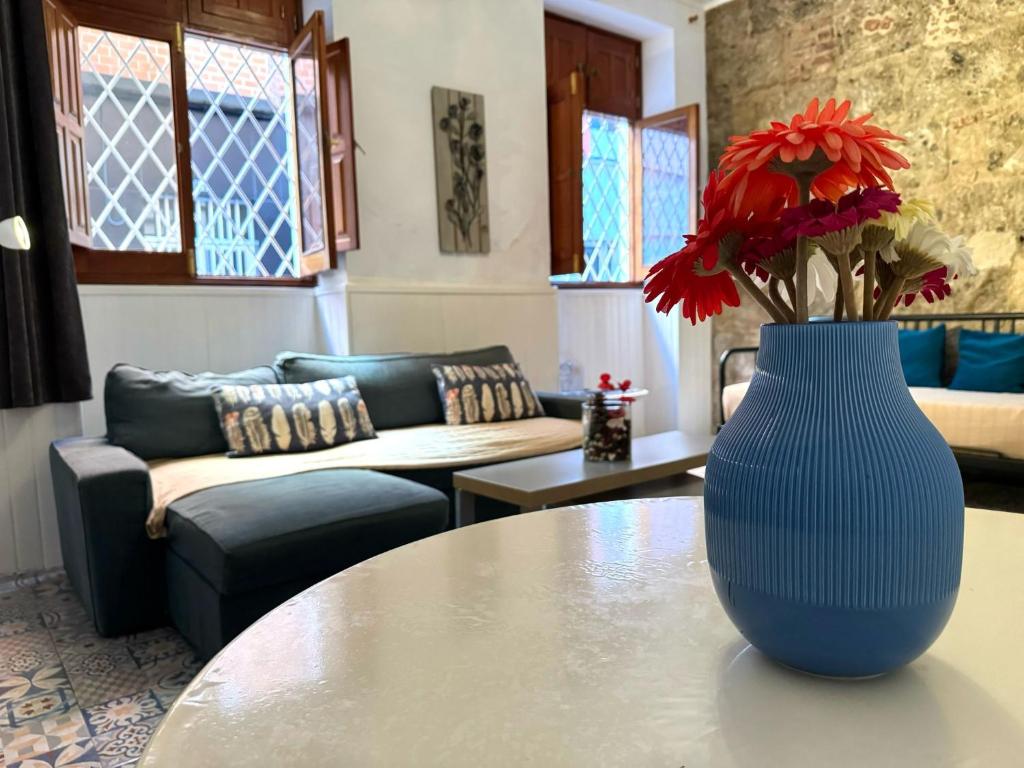 ラスパルマス・デ・グランカナリアにあるSweet home no.7の青花瓶