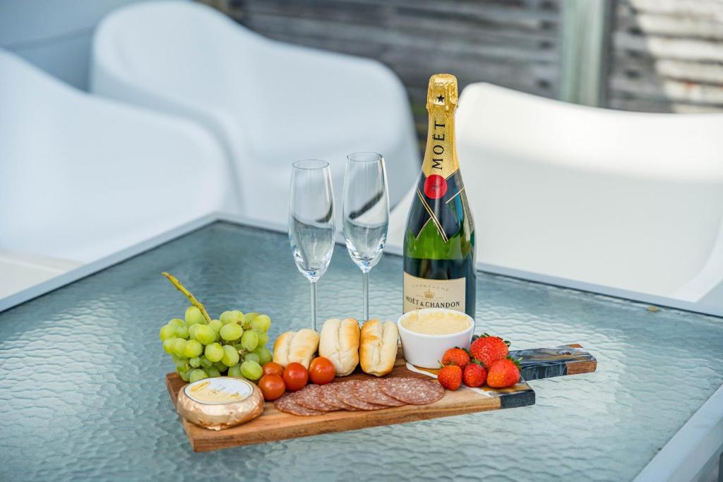 Soak up the Sun - Resim 7