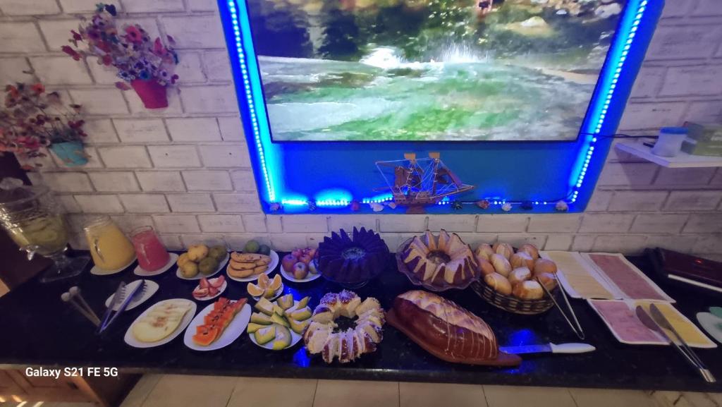 Comida na casa de hóspedes ou em algum lugar perto