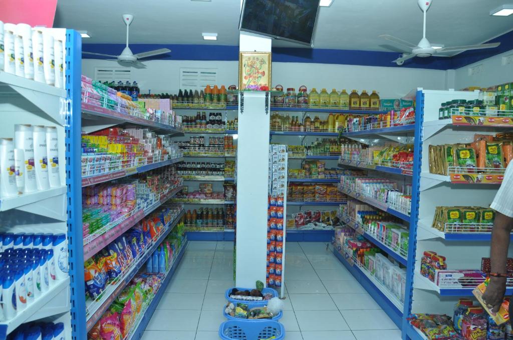 Supermarket nebo jiné obchody v  prázdninového domu nebo okolí