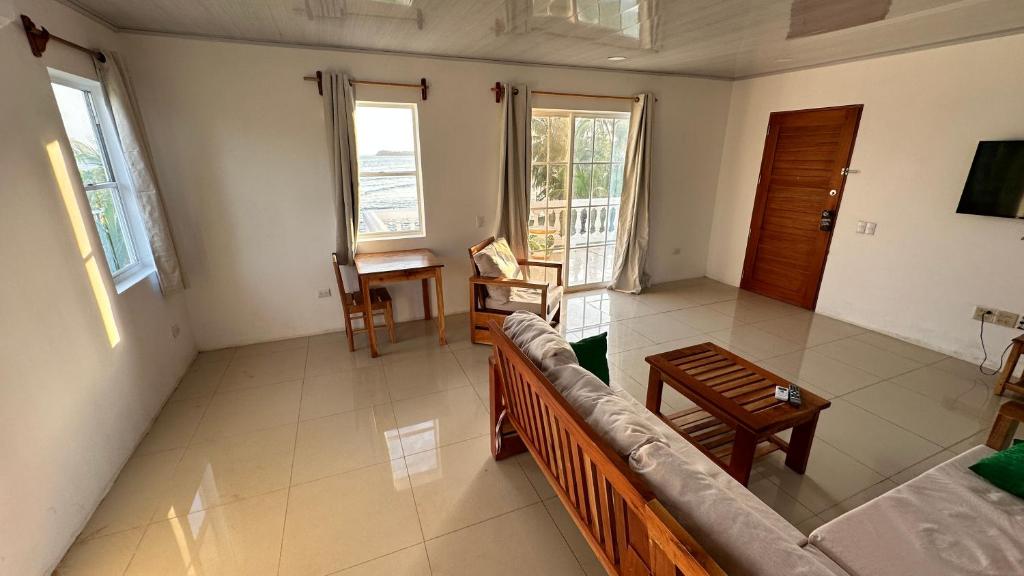 Emerald Luxe Suites - Suite Met Uitzicht Op Zee