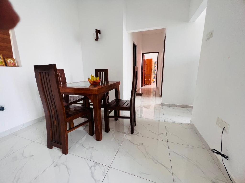 Apartment House, Dehiwala (updated prices 2024)