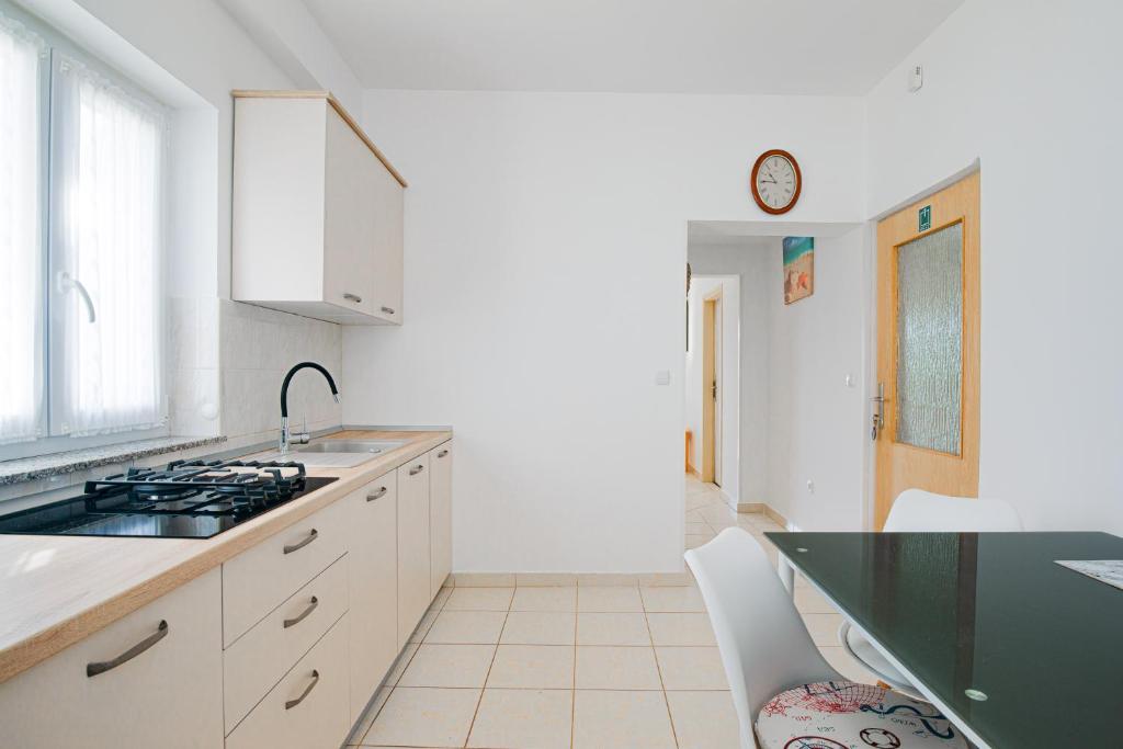 Kuchyňa alebo kuchynka v ubytovaní Apartment TODOR
