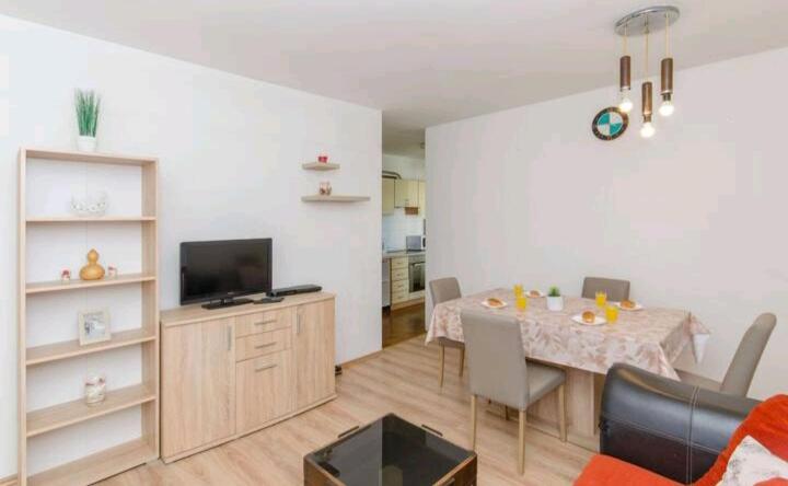 Liss Apartment