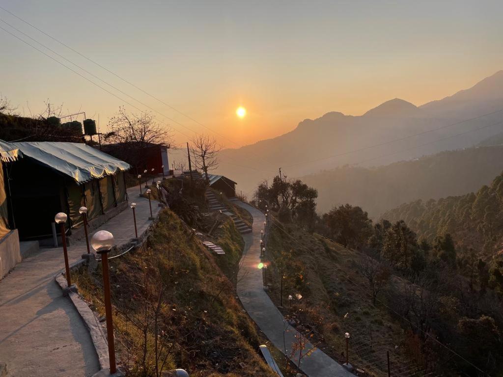 kanatal tour package 