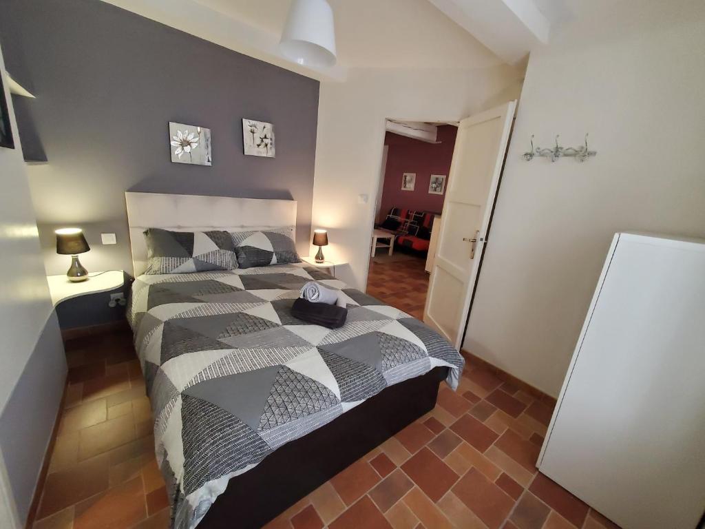 REPUBLIQUE Centre - 9