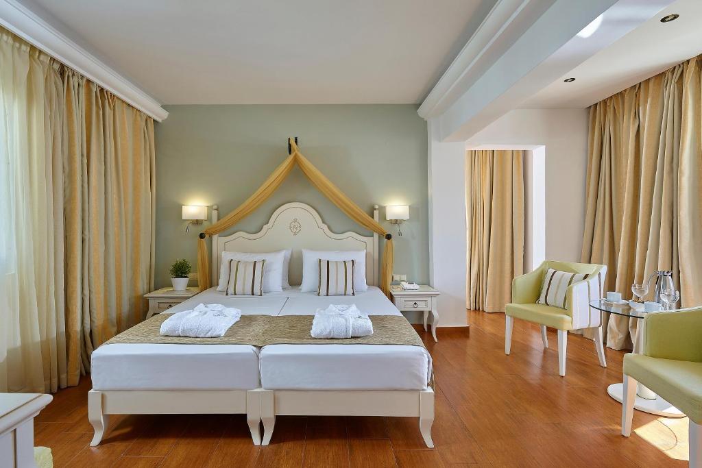 Alexander Beach Hotel & Village Resort - Premium Family Suite, 2 Kamers Garden Uitzicht