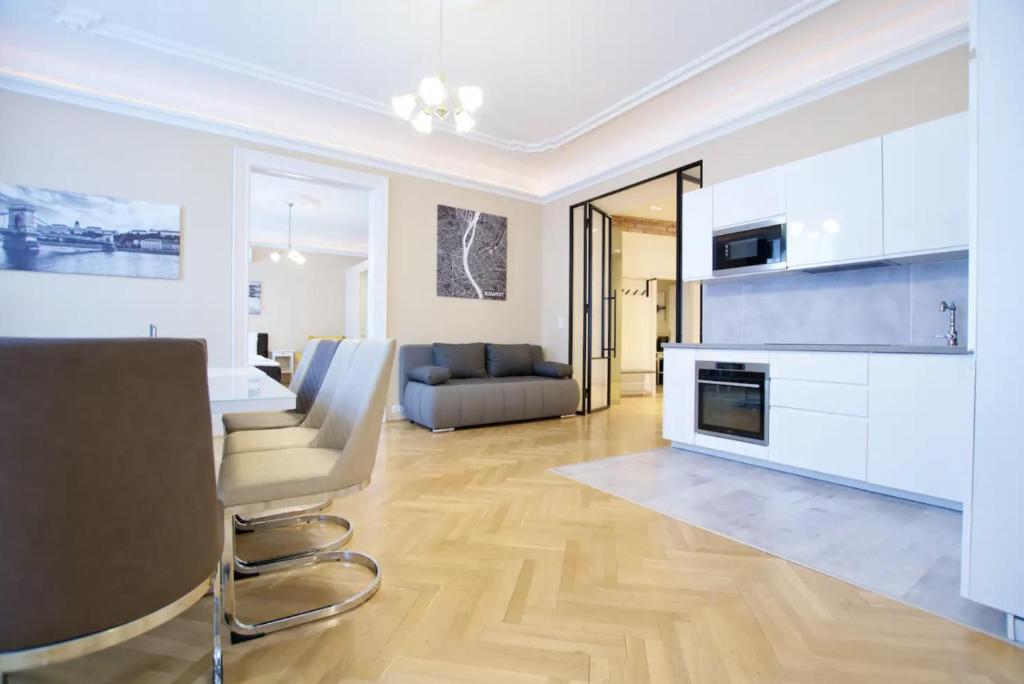 Premium Apartment by Hi5 - Ferenciek tere - 3 BDR 1053 Budapest, 7 Ferenciek tere kép - 1