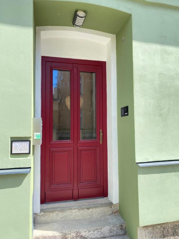 Facciata o entrata di FOUR ROOMS Carlsbad Authentic