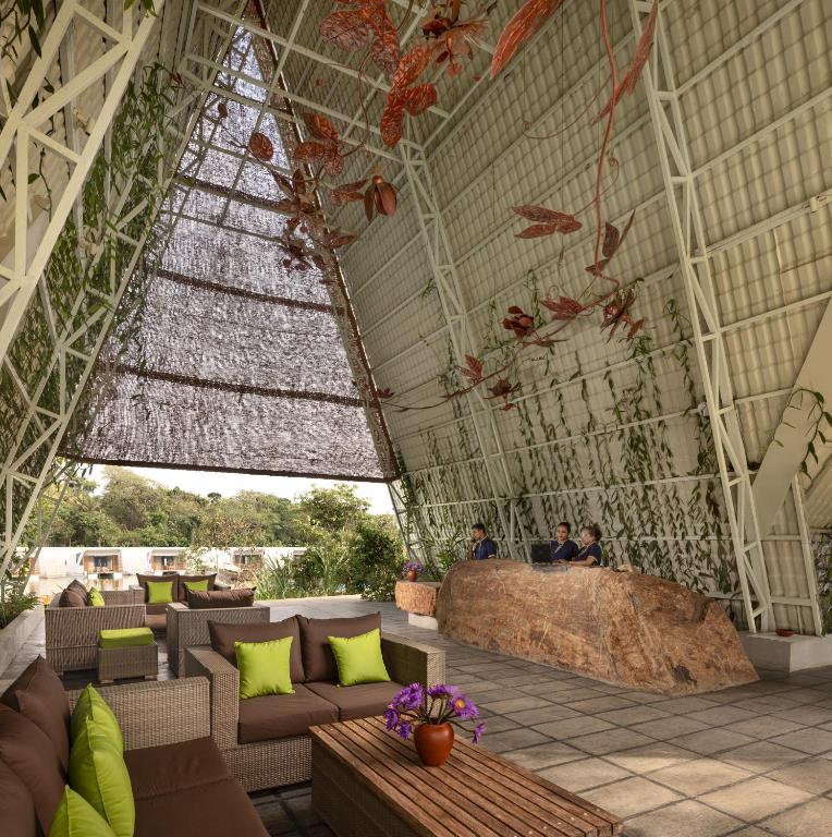 Posezení v ubytování Bolagala Agro Floating Resort