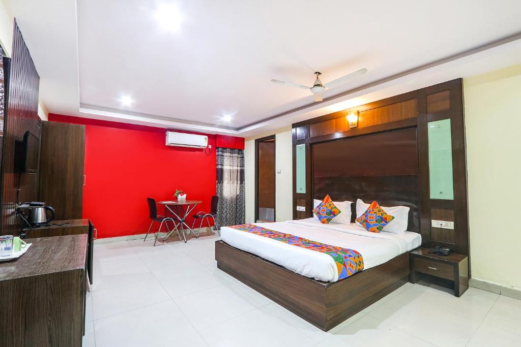 FabHotel Royal Residency II - Nr Metro Station Lakdikapul - Triple Room Executive