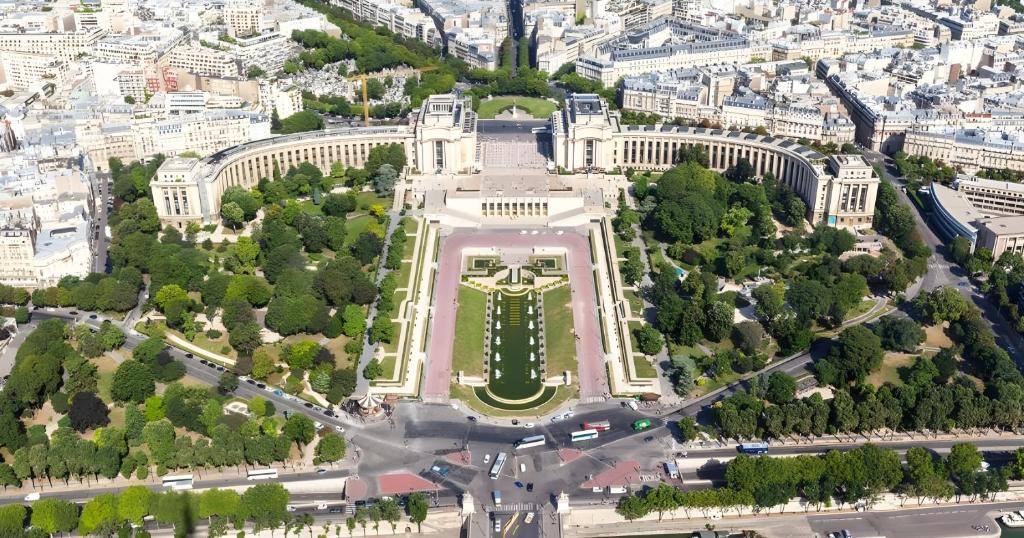 an aerial view of the palace of parliament in vienna at Superb Air-conditioned studio Paris expositions porte de Versailles - Dôme de Paris - JO Olympic Games 2024 Paris Arena Sud 1-4-6 in Vanves