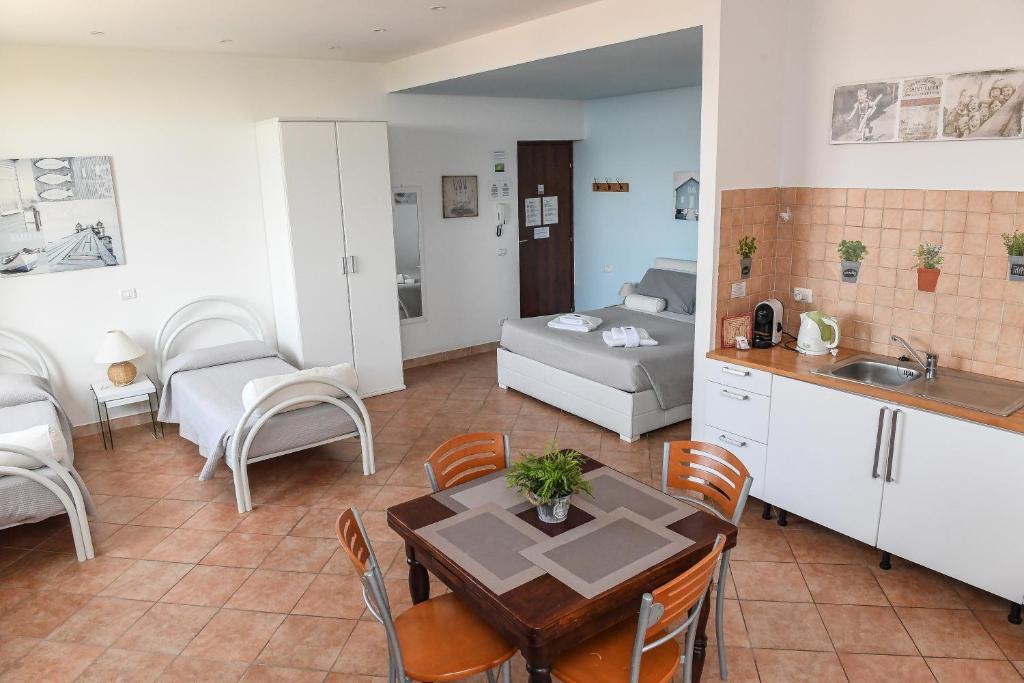 Kuchnia lub aneks kuchenny w obiekcie Home Suite Home