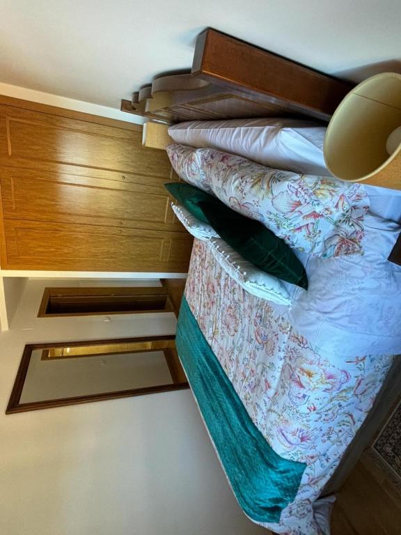 A bed or beds in a room at Apartamento Mirador del Pantano 1