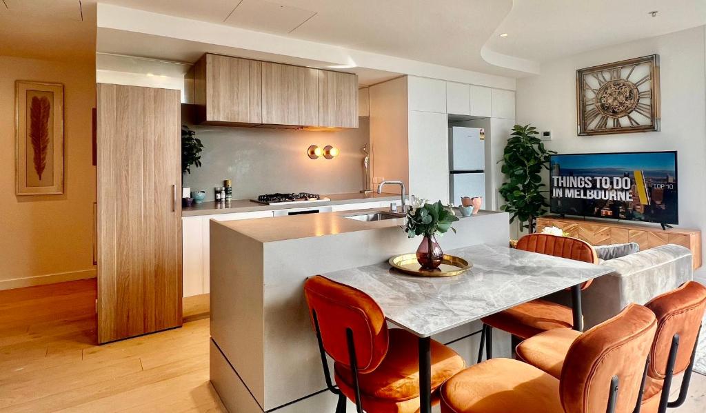 Kuchyň nebo kuchyňský kout v ubytování Highrise Best Location 2 Bedrooms & 2 Bathrooms