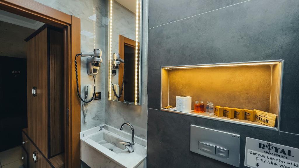 Royal Stone Houses - Goreme - 14