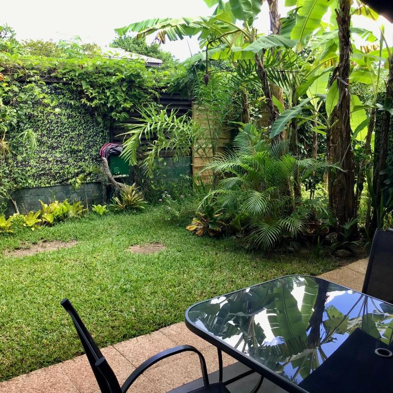 Zahrada ubytování Faré Paloma Moorea