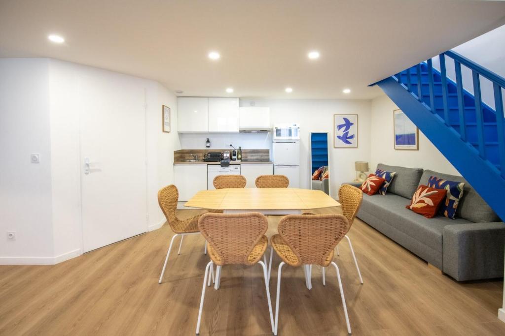 Η κουζίνα ή μικρή κουζίνα στο Casa Azul - Belle maisonnette colorée - Garibaldi