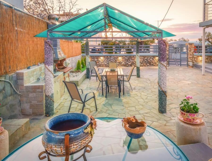 Patio nebo venkovní prostory v ubytování Villa de Soleil