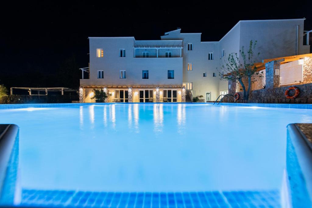 Bazén v ubytování GIN Wellness Hotel nebo v jeho okolí