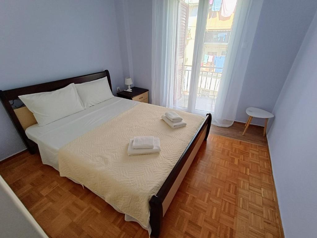 Posteľ alebo postele v izbe v ubytovaní Nick's Apartment · Corfu Center