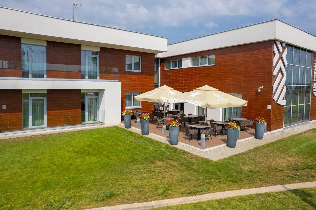 Budova, kde se hotel nachází
