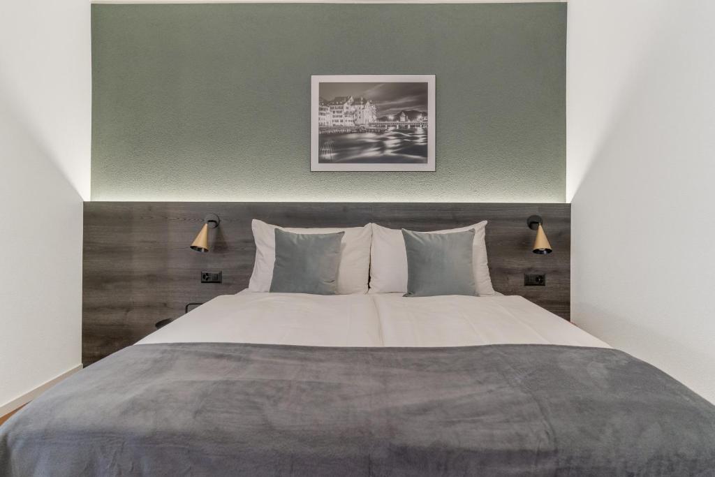 Waldstätterhof Swiss Quality Hotel - Comfort Double Room Courtyard Side