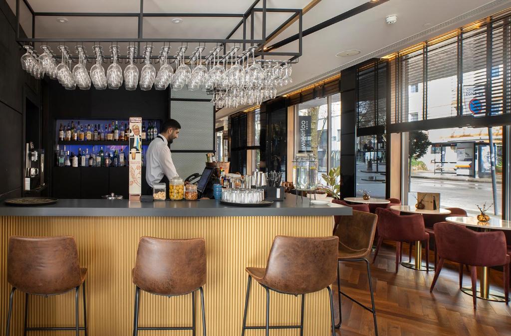 H10 London Waterloo - Resim 45