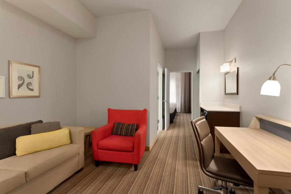 Country Inn & Suites by Radisson, St Charles Historic District photo