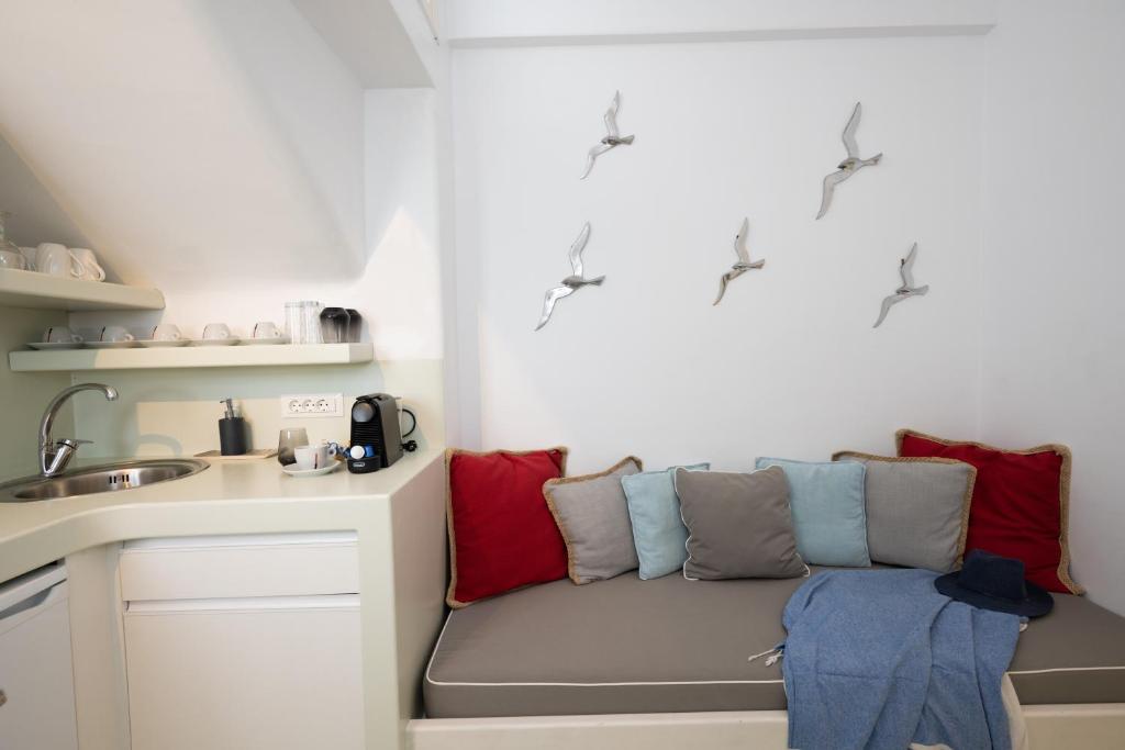 Kuchyň nebo kuchyňský kout v ubytování Hyades - Downtown Suites, Mykonos Town