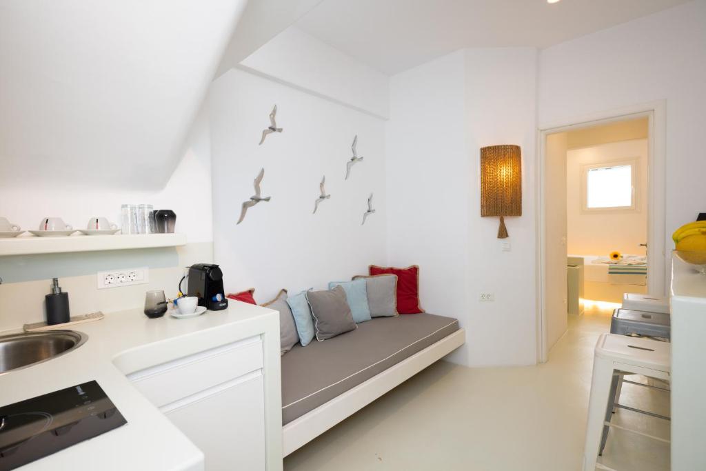 Kuchyň nebo kuchyňský kout v ubytování Hyades - Downtown Suites, Mykonos Town