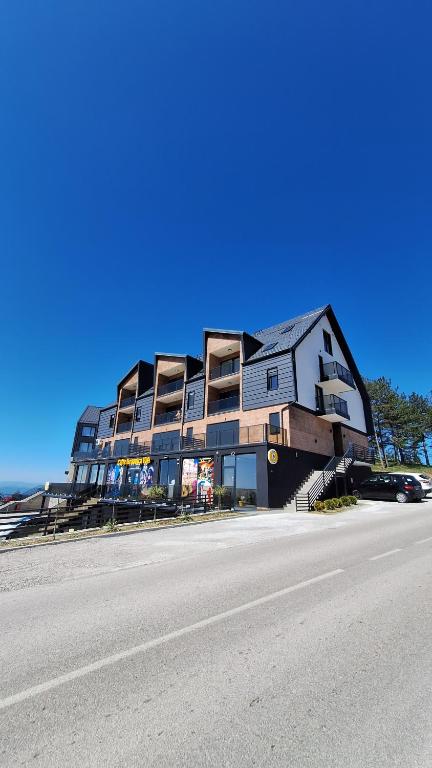 Budova, kde se apartmán nachází