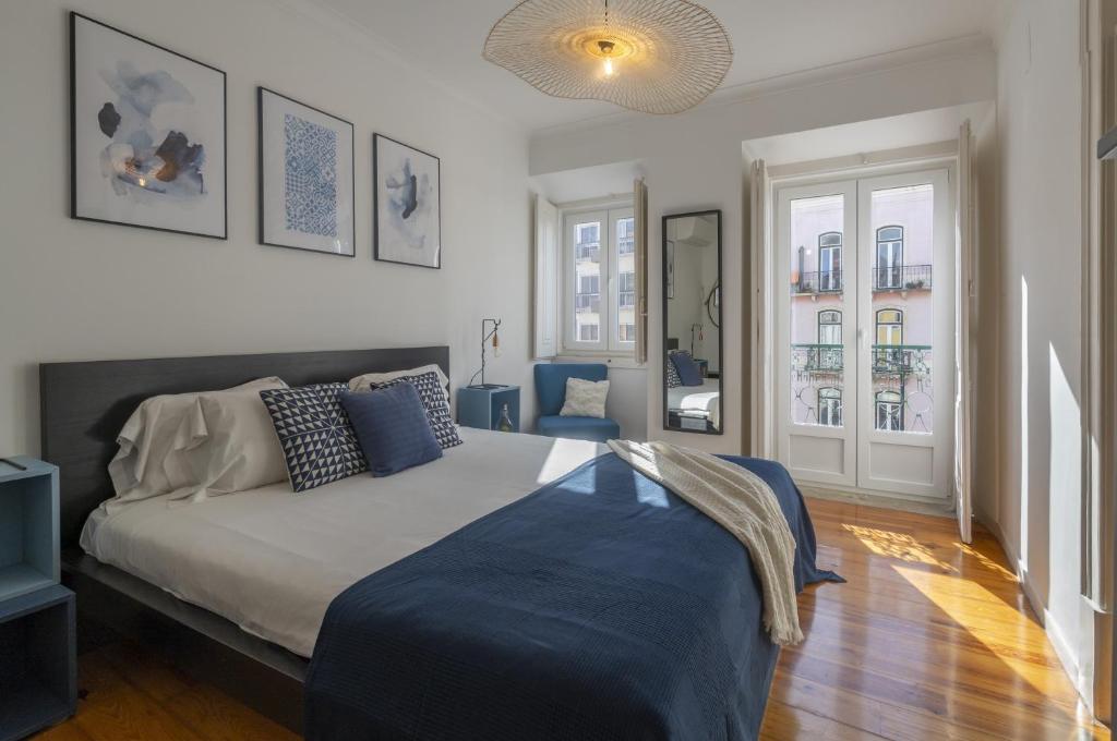 Superb Apartments Overlooking Graça in Lisbon - 6