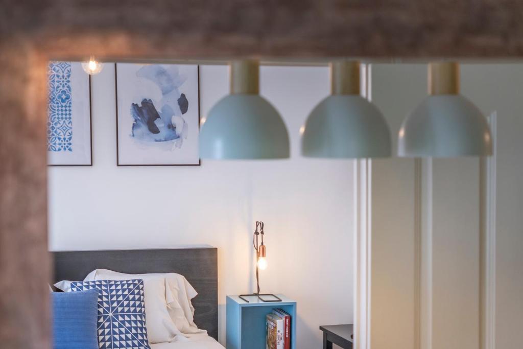 Superb Apartments Overlooking Graça in Lisbon - 19