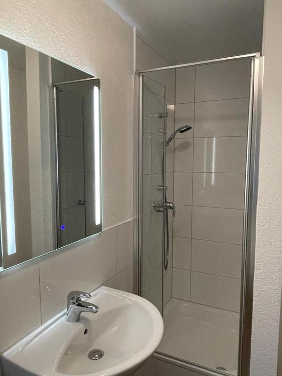 Vannituba majutusasutuses Hotel Weibertreu