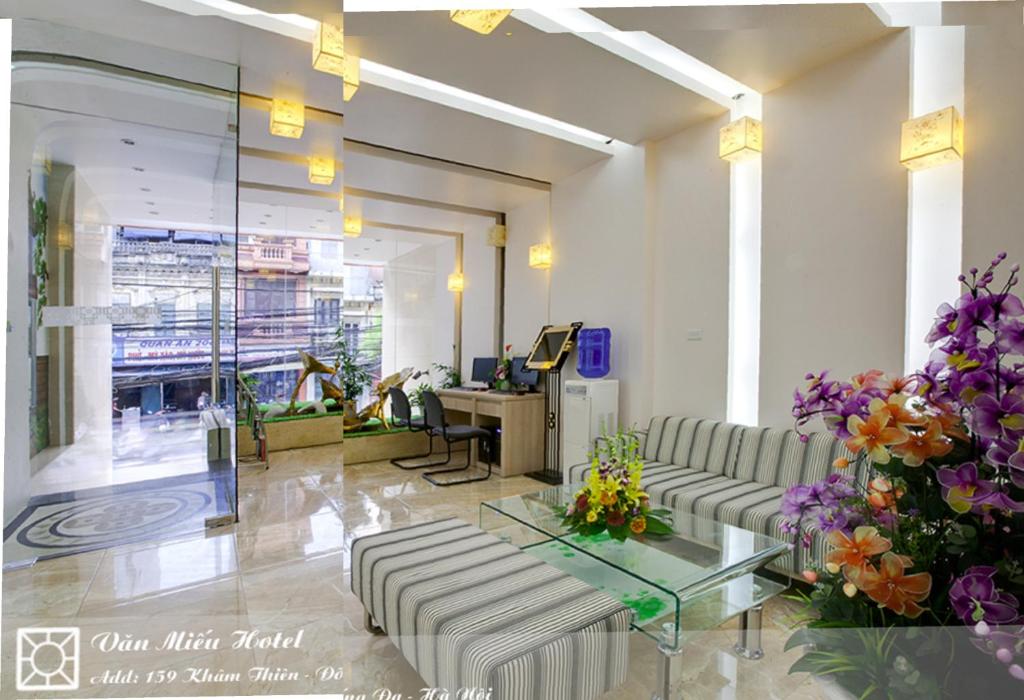 Posezení v ubytování Van Mieu 2 Hotel