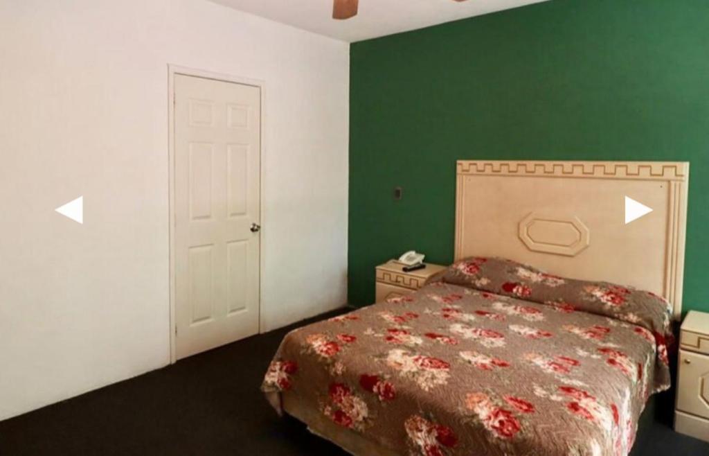 Hotel Real Santa Rosa - Standard Queen Room