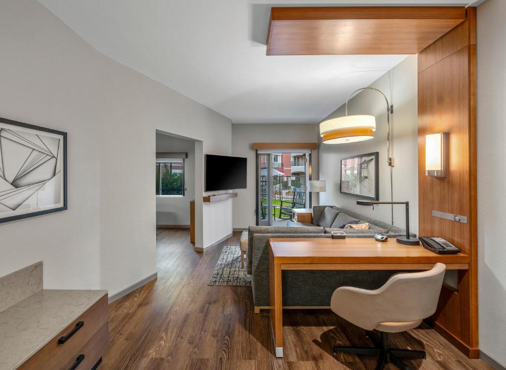 Hyatt Place Phoenix Chandler - Fashion Center - Chambre Royale Avec Patio Et Canapé-lit
