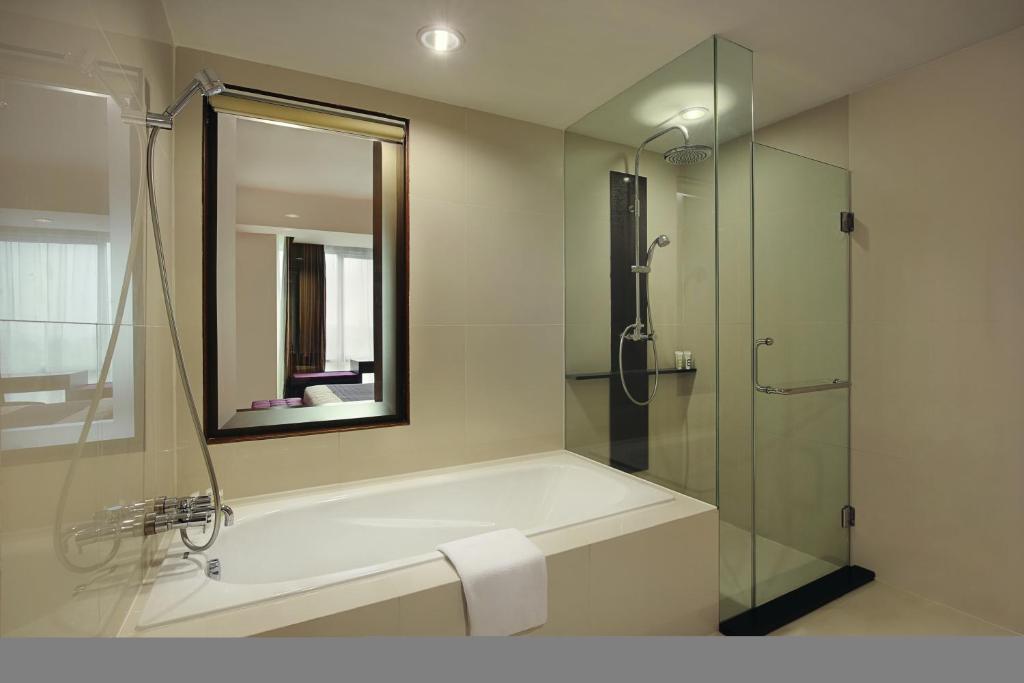 Koupelna v ubytování Mercure Pontianak City Center